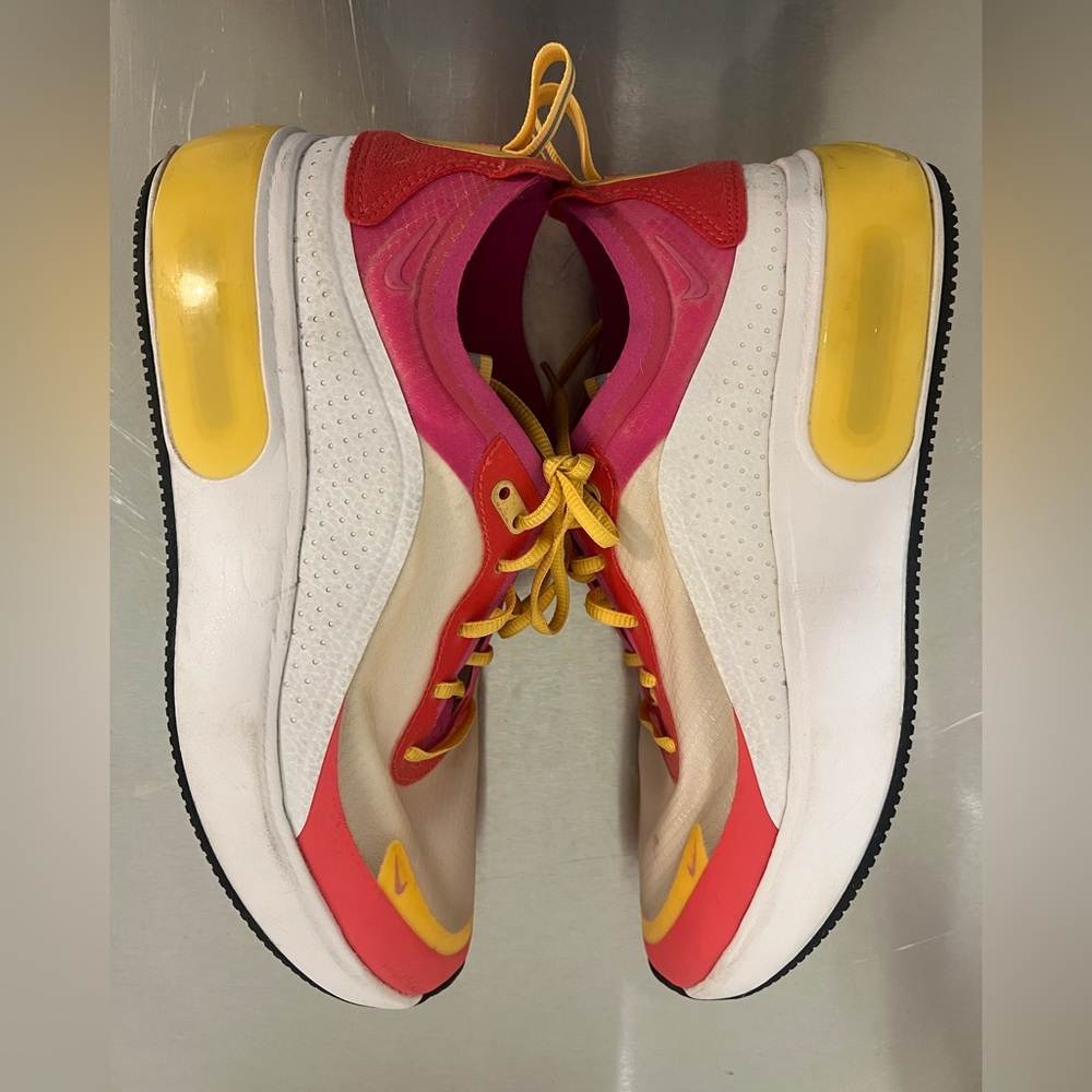 Nike Women's 7.5 Sneakers in Pink and Yellow